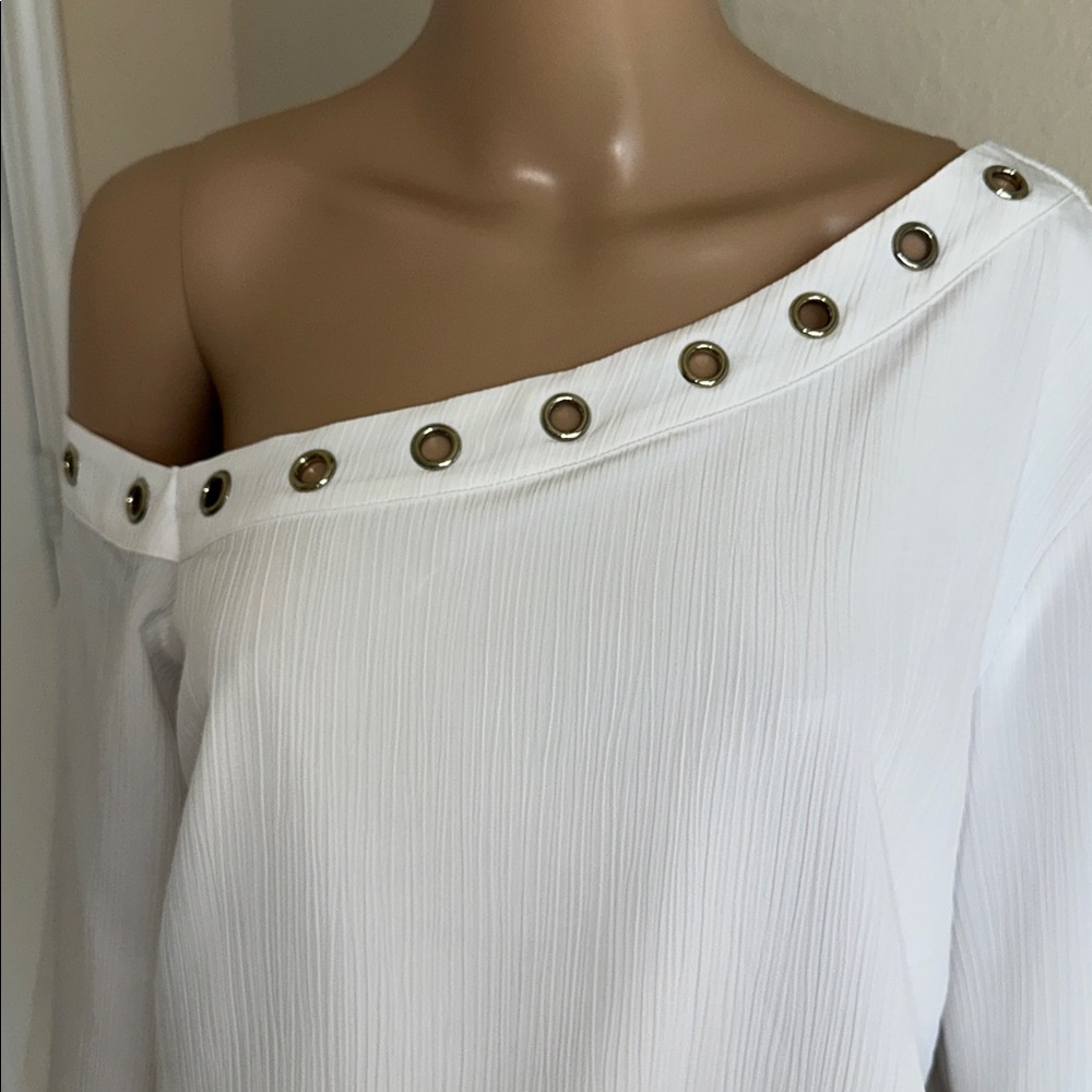 Jennifer Lopez Off-Shoulder White Grommet-Trim Blouse Size Large - Picture 4 of 16